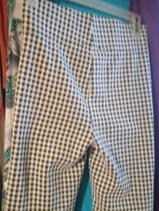 Forever 21 Pants - forever 21 black/white pull on capris Small